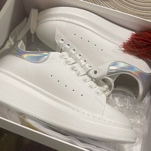 BRAND NEW Alexander McQueen sneakers white & silver size